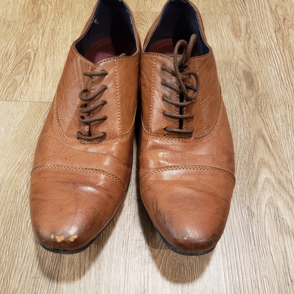 Stylish Light Brown Leather Dress Shoes: Business Casual Elegance by Topman - Picture 2 of 6